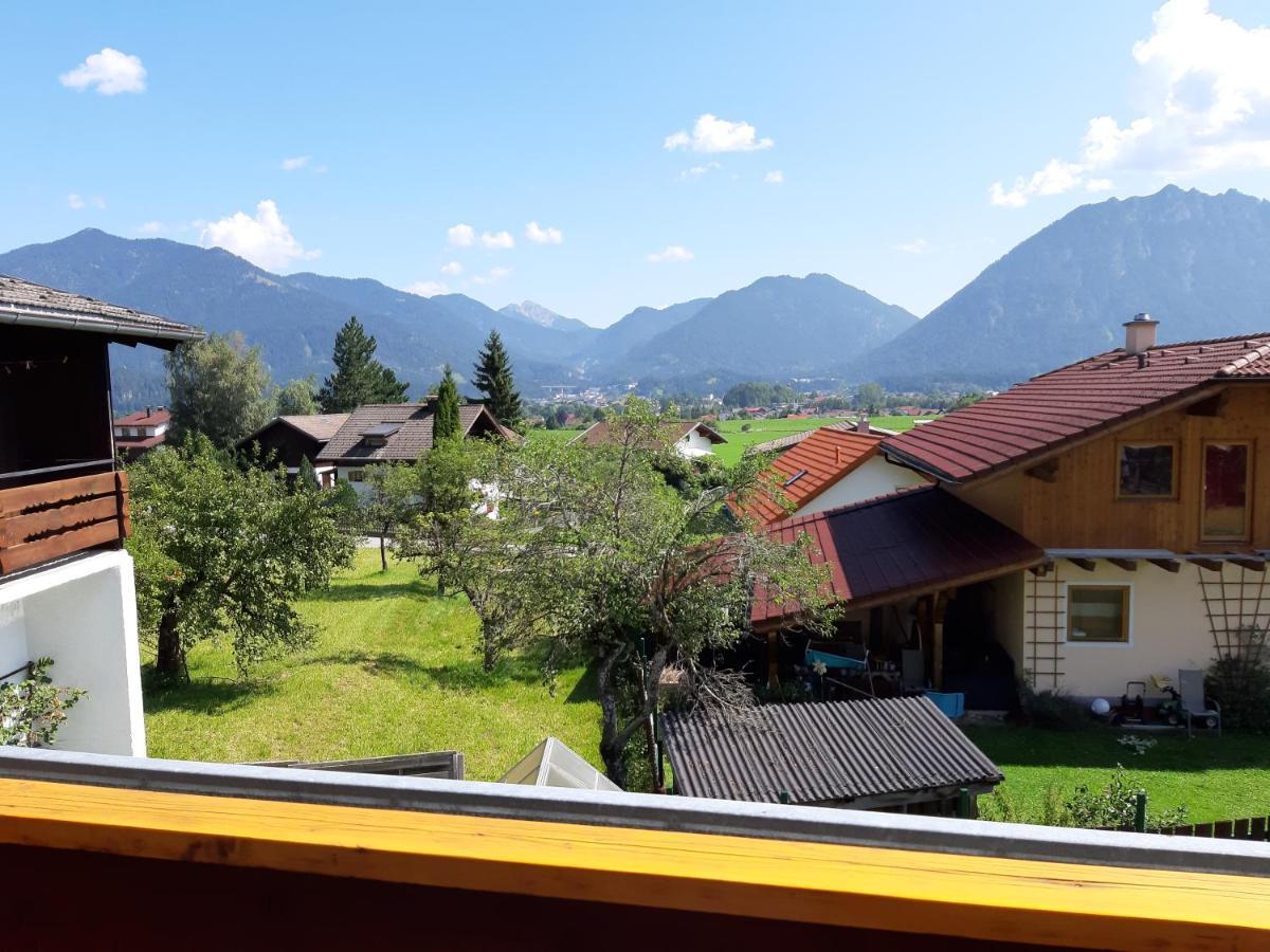 80 M2 Haushaelfte, 3 Zimmer, Parkplaetze, Bis 6 Pers Apartment Waengle Bagian luar foto